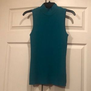 Peter Nygard -Small Tuttle Neck Sleeveless Ribbed Top